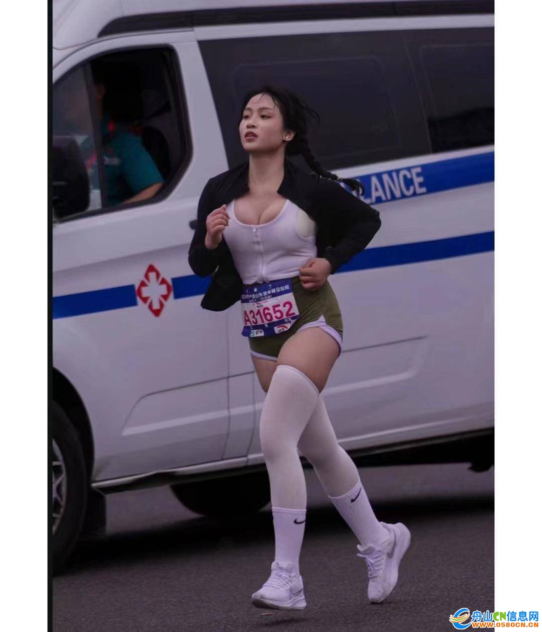 296c2f42835c43039b1bde540ee9d7e1.jpeg